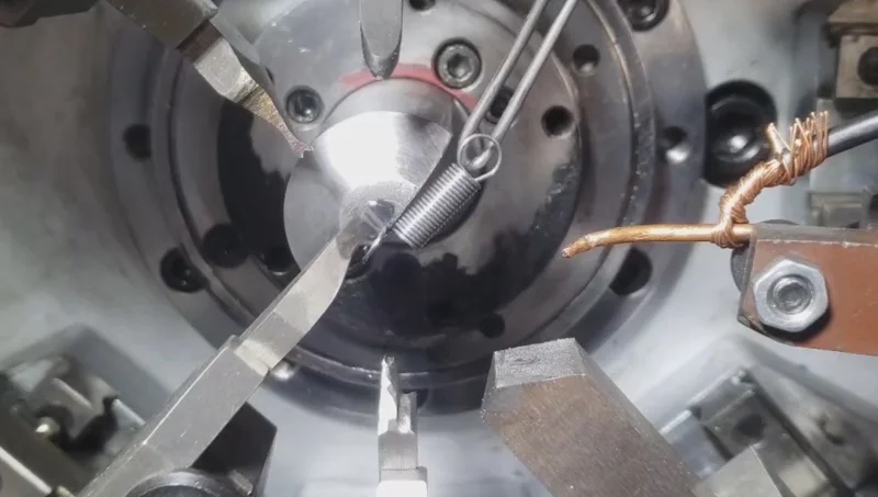 Extension spring manufacturing1