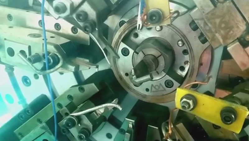 Side hook extension spring