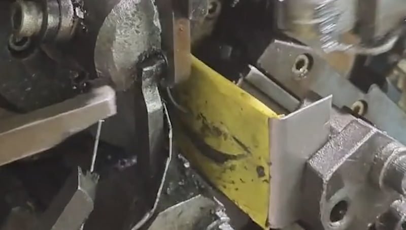 Square-snap-ring-manufacturing