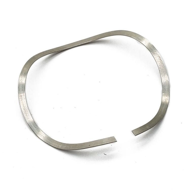 Single turn wave spring with gap Single turn wave spring with gap
